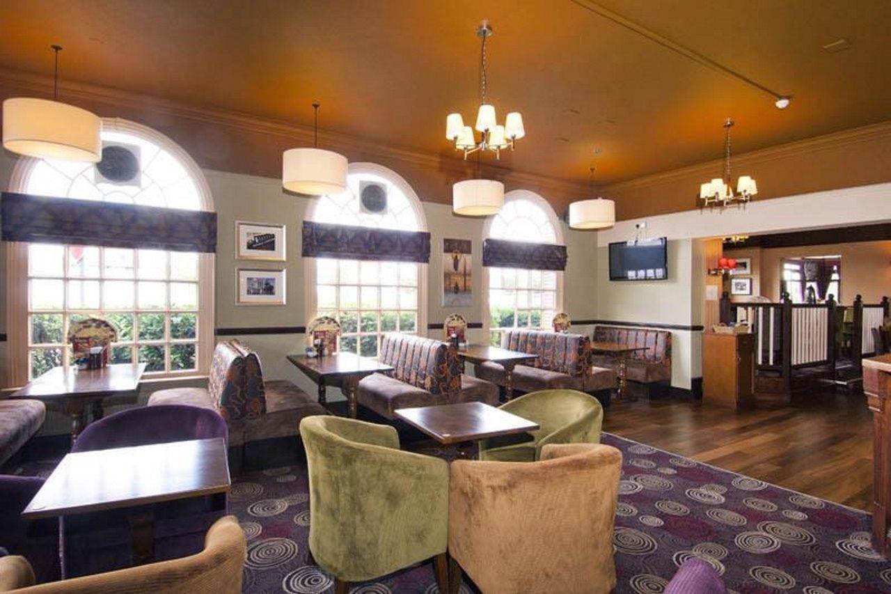 Premier Inn London Greenford Екстер'єр фото